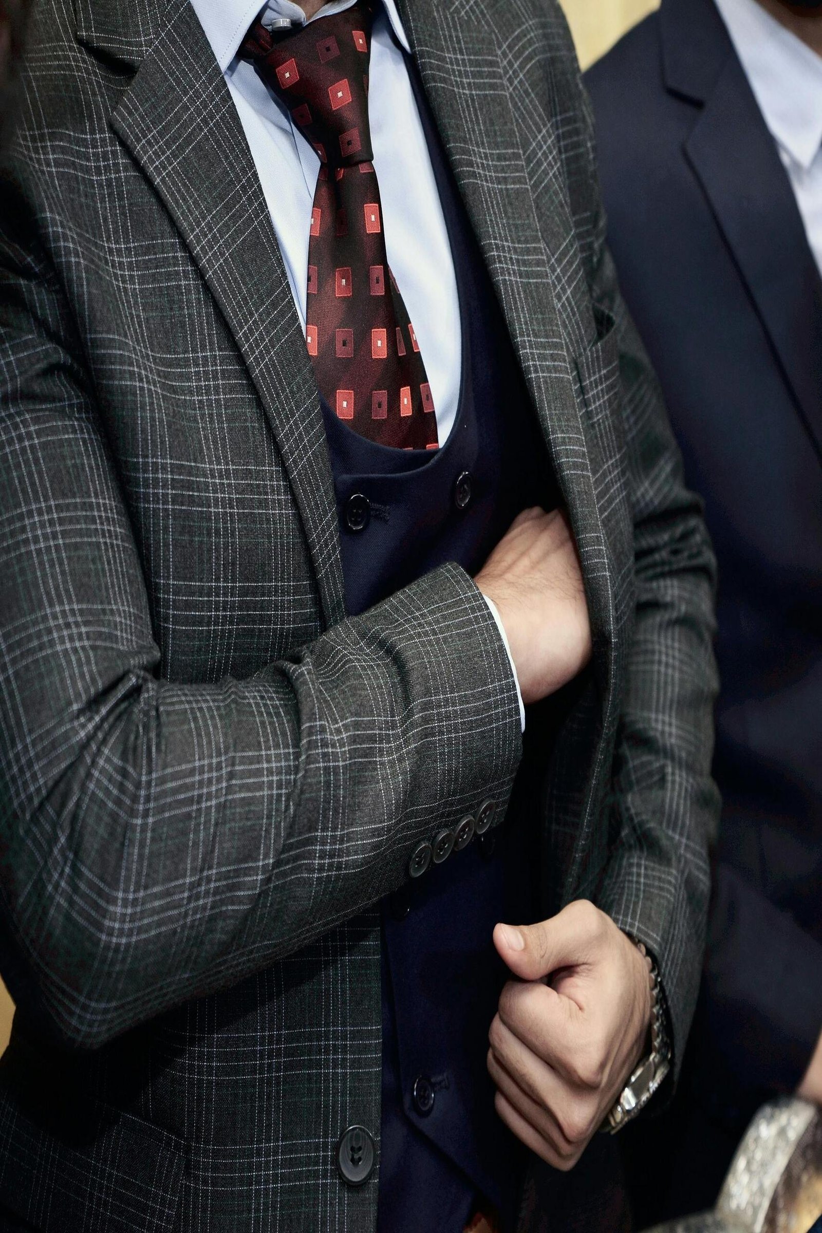 Vegan Suits: Thoughtfully tailored using sustainable materials, delivering style with a conscience for the eco-conscious gentleman.